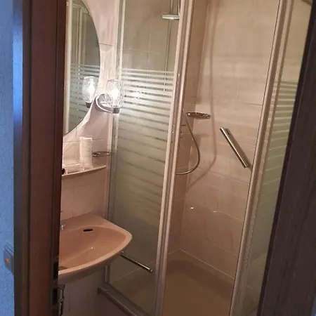 Pension Brenz Отель *